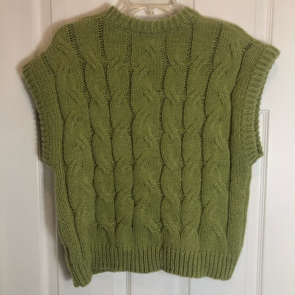 GeeGee Women's Green Cable Knit Sleeveless Sweater  Size Large - Picture 7 of 7